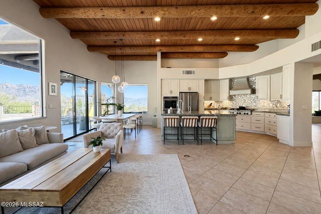 6261 E Calle De Mirar, Tucson, AZ 85750