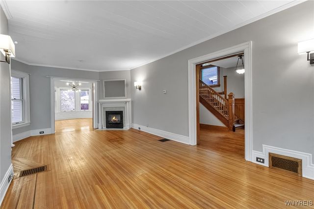 107 Crescent Avenue, Buffalo, NY 14214