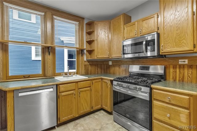 107 Crescent Avenue, Buffalo, NY 14214