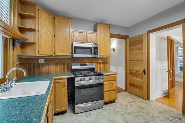 107 Crescent Avenue, Buffalo, NY 14214