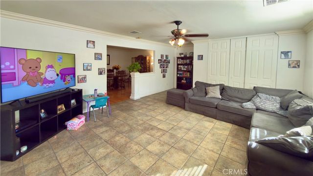 1011 Shadow, San Fernando, CA 91340