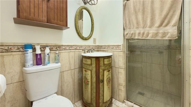 1011 Shadow, San Fernando, CA 91340