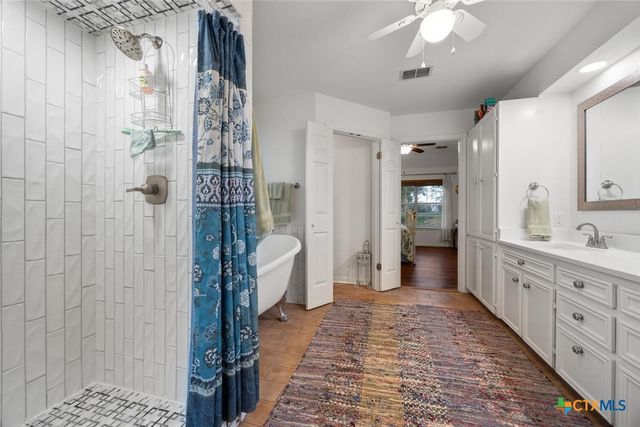 15 Palmer Lane, Wimberley, TX 78676