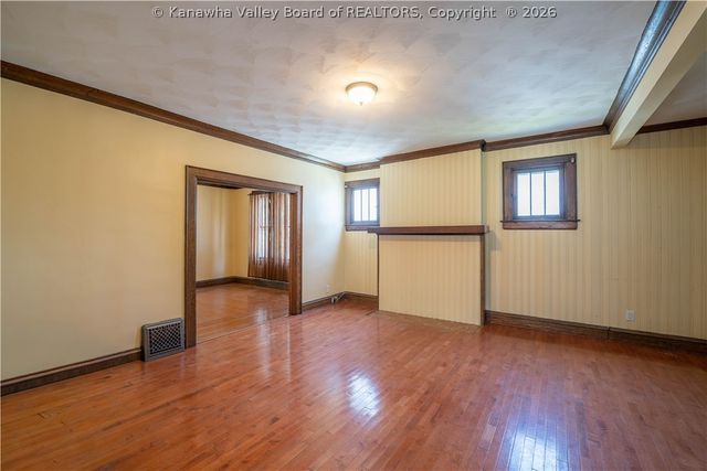 805 6th Street, Charleston, WV 25302