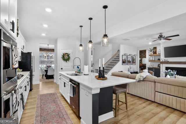 454 Carmichael Circle, Canton, GA 30115