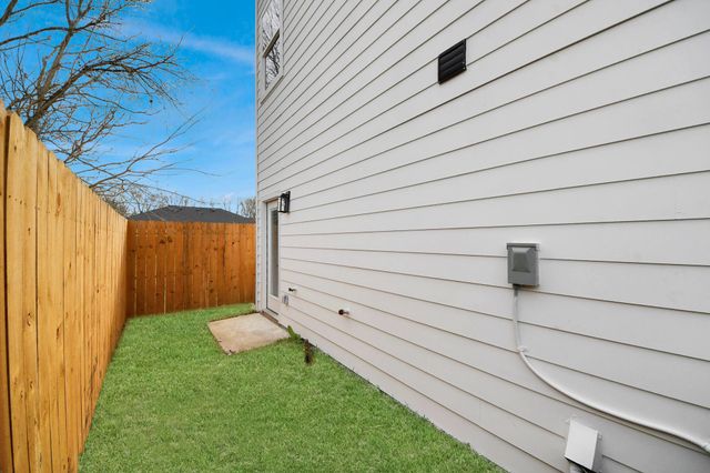 3535 & 3537 Amos Street, Houston, TX 77021