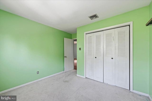 2230 N LEHIGH AVE, Whitehall, PA 18052