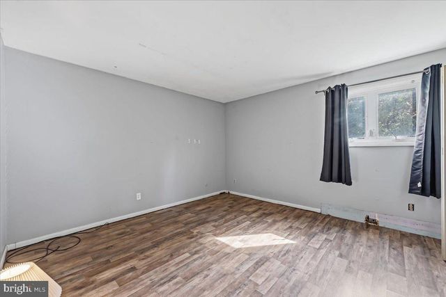 2230 N LEHIGH AVE, Whitehall, PA 18052