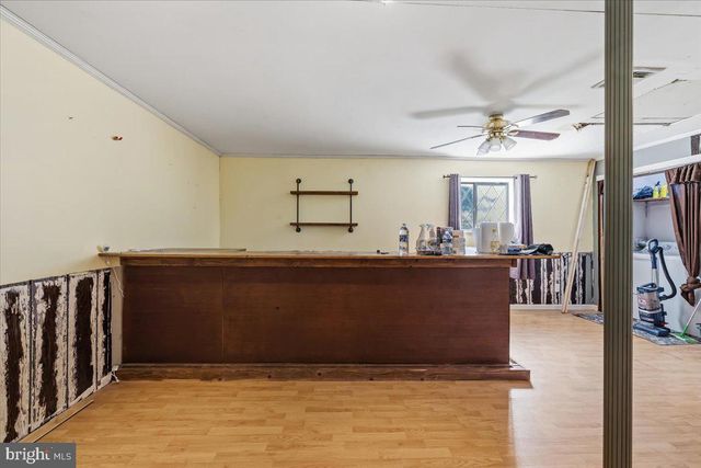 2230 N LEHIGH AVE, Whitehall, PA 18052