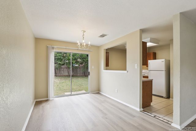 11343 Saratoga Coach, San Antonio, TX 78254