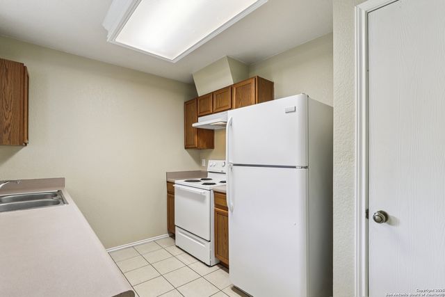 11343 Saratoga Coach, San Antonio, TX 78254