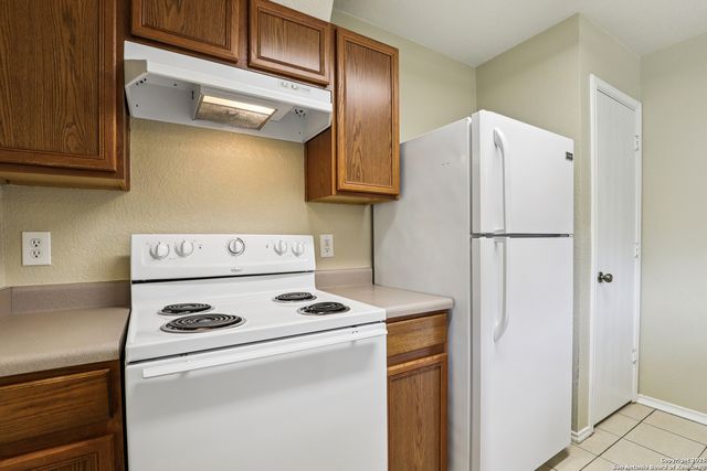 11343 Saratoga Coach, San Antonio, TX 78254