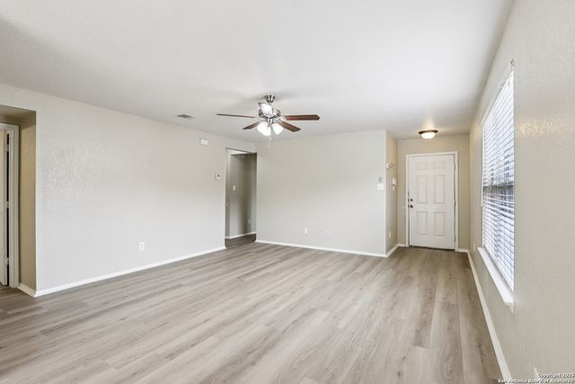 11343 Saratoga Coach, San Antonio, TX 78254