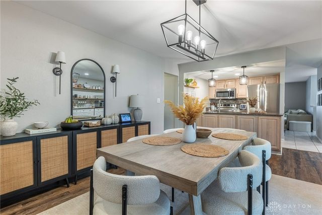 180 Teakwood Lane, Springboro, OH 45066