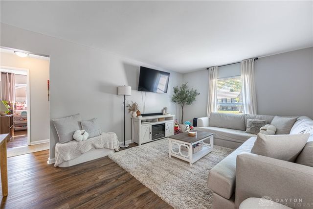 180 Teakwood Lane, Springboro, OH 45066