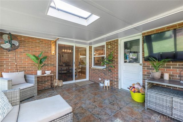 180 Teakwood Lane, Springboro, OH 45066