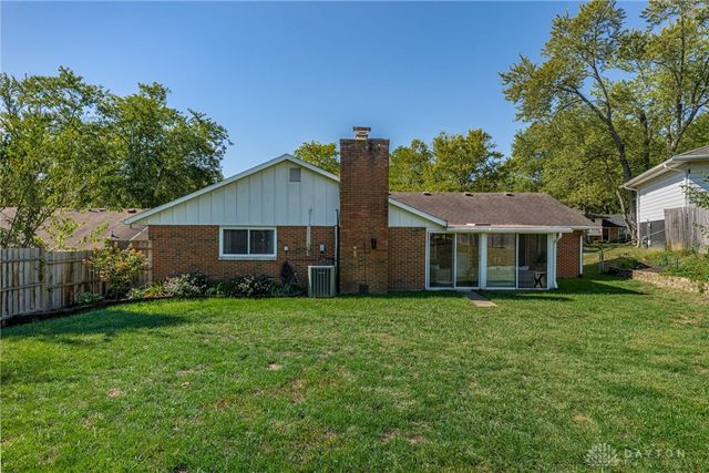 180 Teakwood Lane, Springboro, OH 45066
