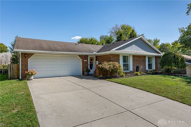 180 Teakwood Lane, Springboro, OH 45066