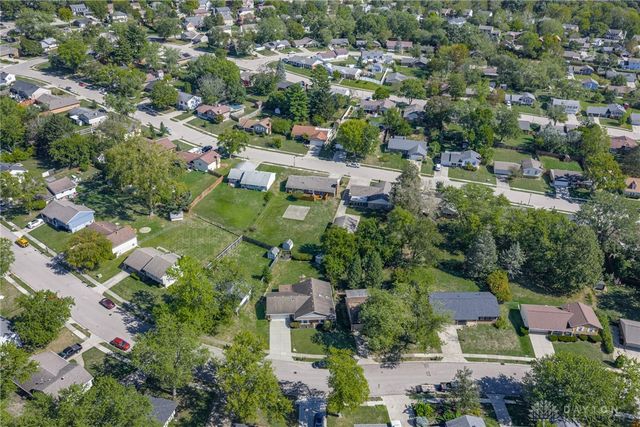 180 Teakwood Lane, Springboro, OH 45066