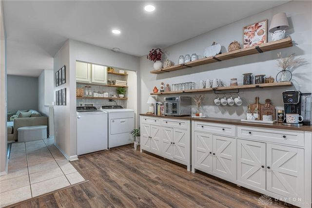 180 Teakwood Lane, Springboro, OH 45066