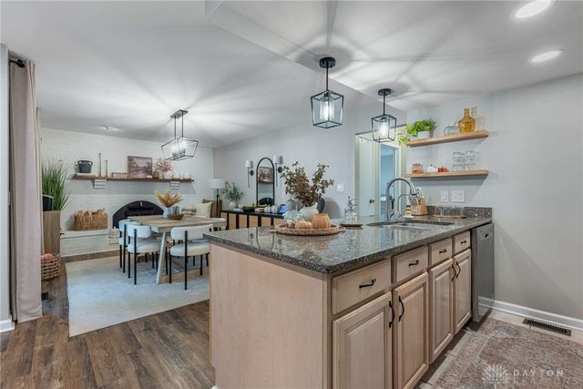 180 Teakwood Lane, Springboro, OH 45066