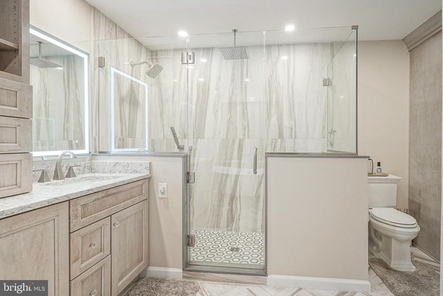 64 FOXWOOD DR, Moorestown, NJ 08057