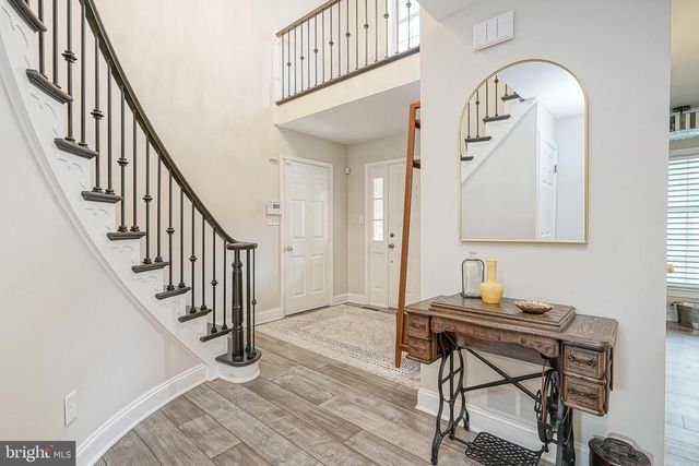 64 FOXWOOD DR, Moorestown, NJ 08057