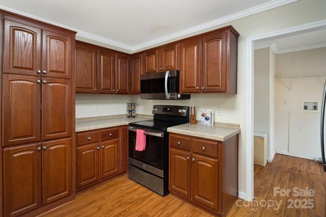 686 Sam Jones Road, Burnsville, NC 28714