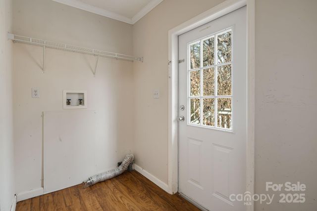 686 Sam Jones Road, Burnsville, NC 28714