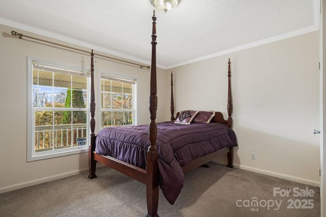 686 Sam Jones Road, Burnsville, NC 28714