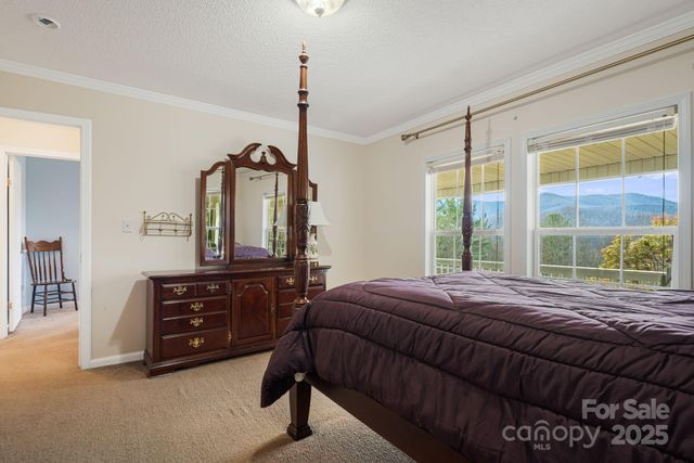 686 Sam Jones Road, Burnsville, NC 28714