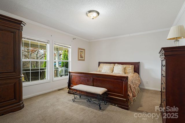 686 Sam Jones Road, Burnsville, NC 28714