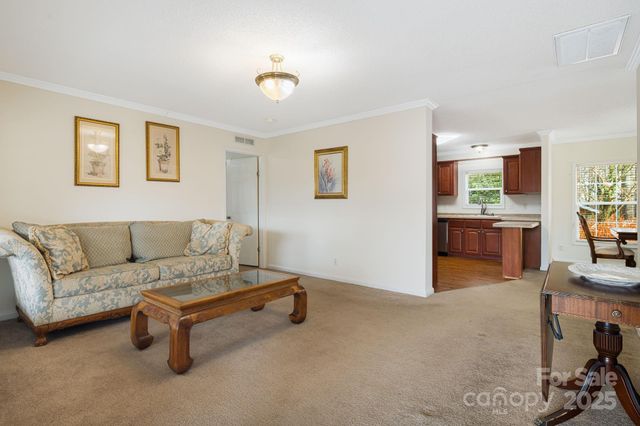 686 Sam Jones Road, Burnsville, NC 28714