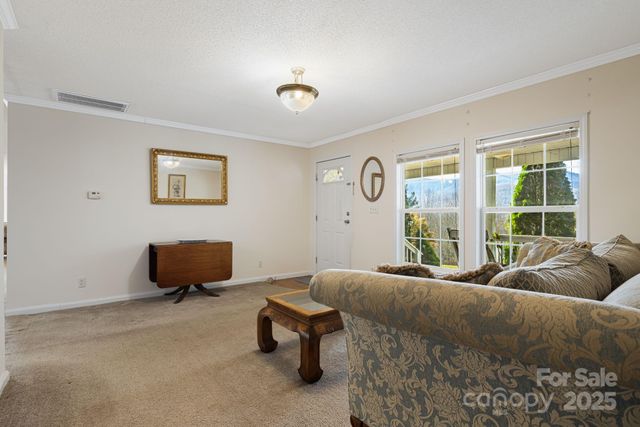 686 Sam Jones Road, Burnsville, NC 28714