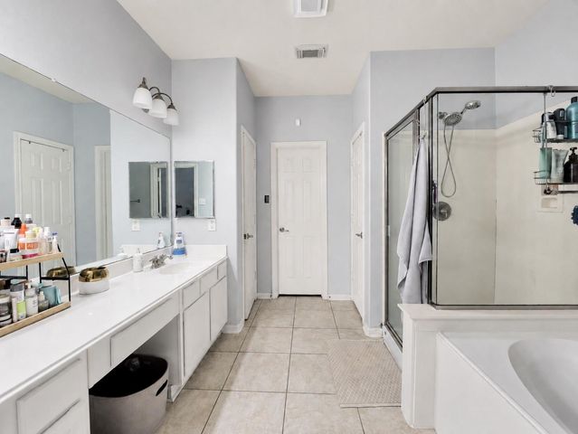 1752 Silver Bend Drive, Dickinson, TX 77539