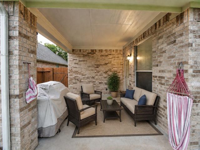 1752 Silver Bend Drive, Dickinson, TX 77539