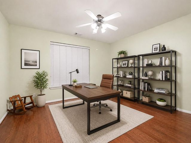 1752 Silver Bend Drive, Dickinson, TX 77539
