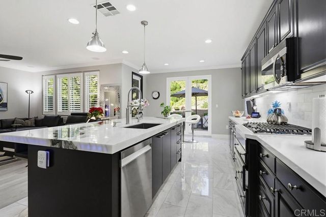 1539 Clifftop Avenue, San Marcos, CA 92078