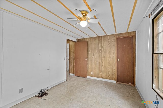 1189 Vivroux Ranch Road, Seguin, TX 78155