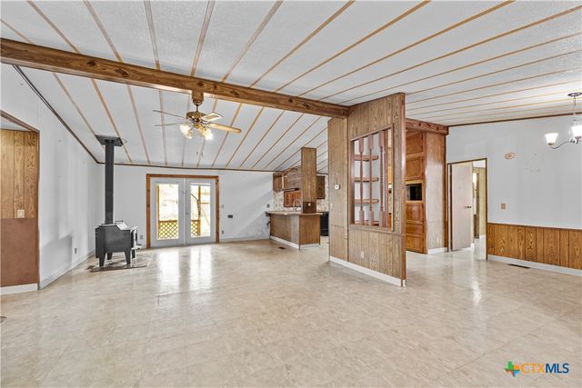 1189 Vivroux Ranch Road, Seguin, TX 78155