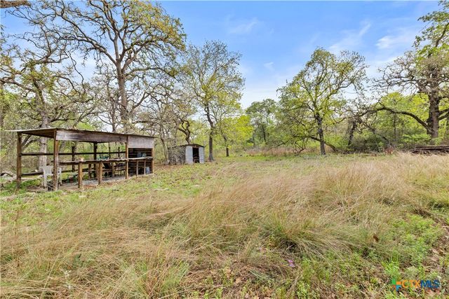 1189 Vivroux Ranch Road, Seguin, TX 78155