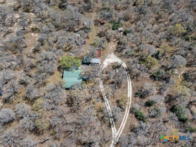 1189 Vivroux Ranch Road, Seguin, TX 78155