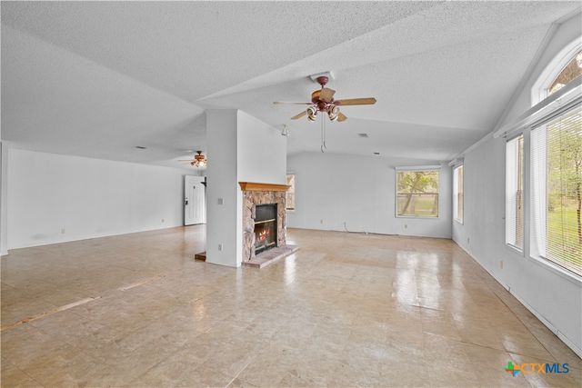 1189 Vivroux Ranch Road, Seguin, TX 78155