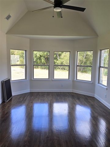 3204 Windmill Road, Van Alstyne, TX 75495
