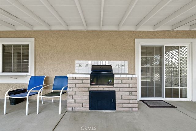 2095 Silver Oak Way, Hemet, CA 92545