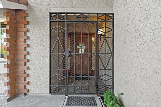 2095 Silver Oak Way, Hemet, CA 92545