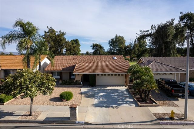 2095 Silver Oak Way, Hemet, CA 92545