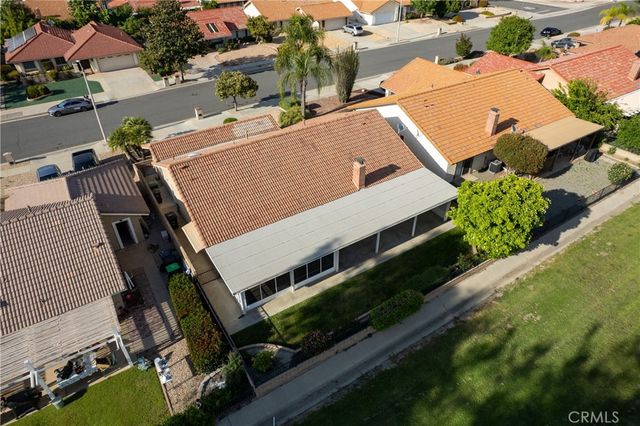 2095 Silver Oak Way, Hemet, CA 92545
