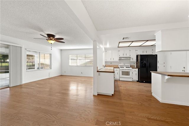 2095 Silver Oak Way, Hemet, CA 92545