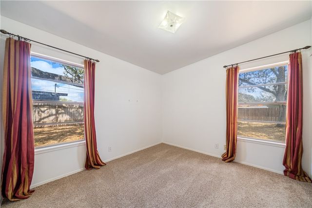 734 Santa Elena Dr, Kingsville, TX 78363